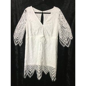 Lace Overlay Dress Size Medium Lined White Weddings D1